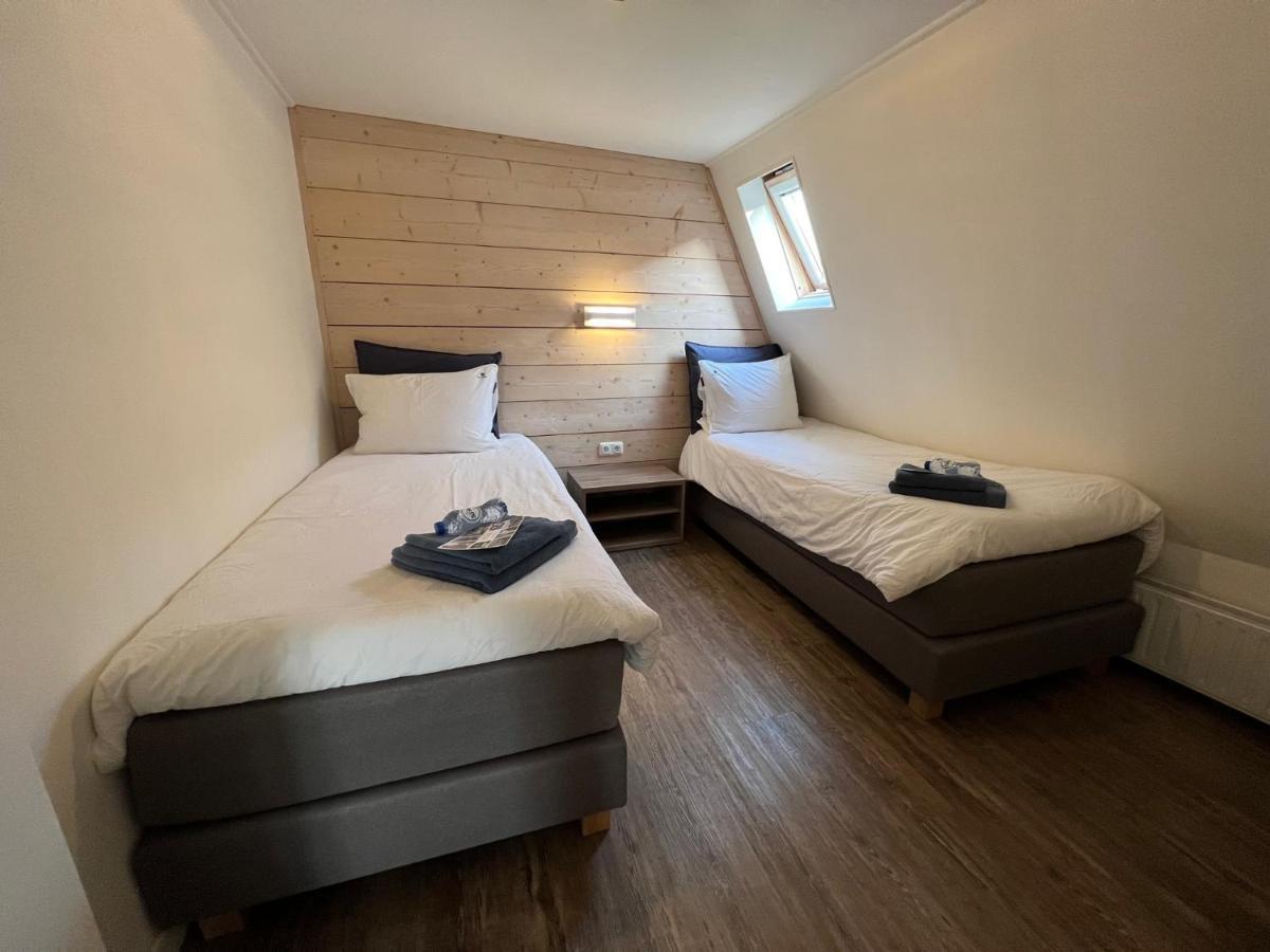Mid83 Bed & Breakfast Woudsend Eksteriør bilde