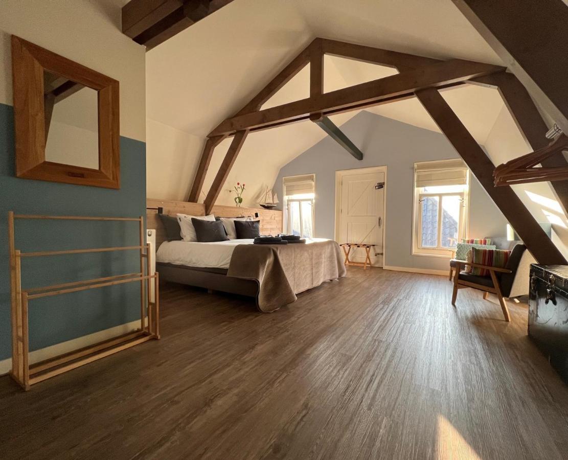 Mid83 Bed & Breakfast Woudsend Eksteriør bilde