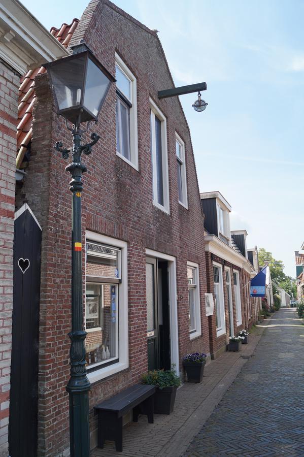 Mid83 Bed & Breakfast Woudsend Eksteriør bilde